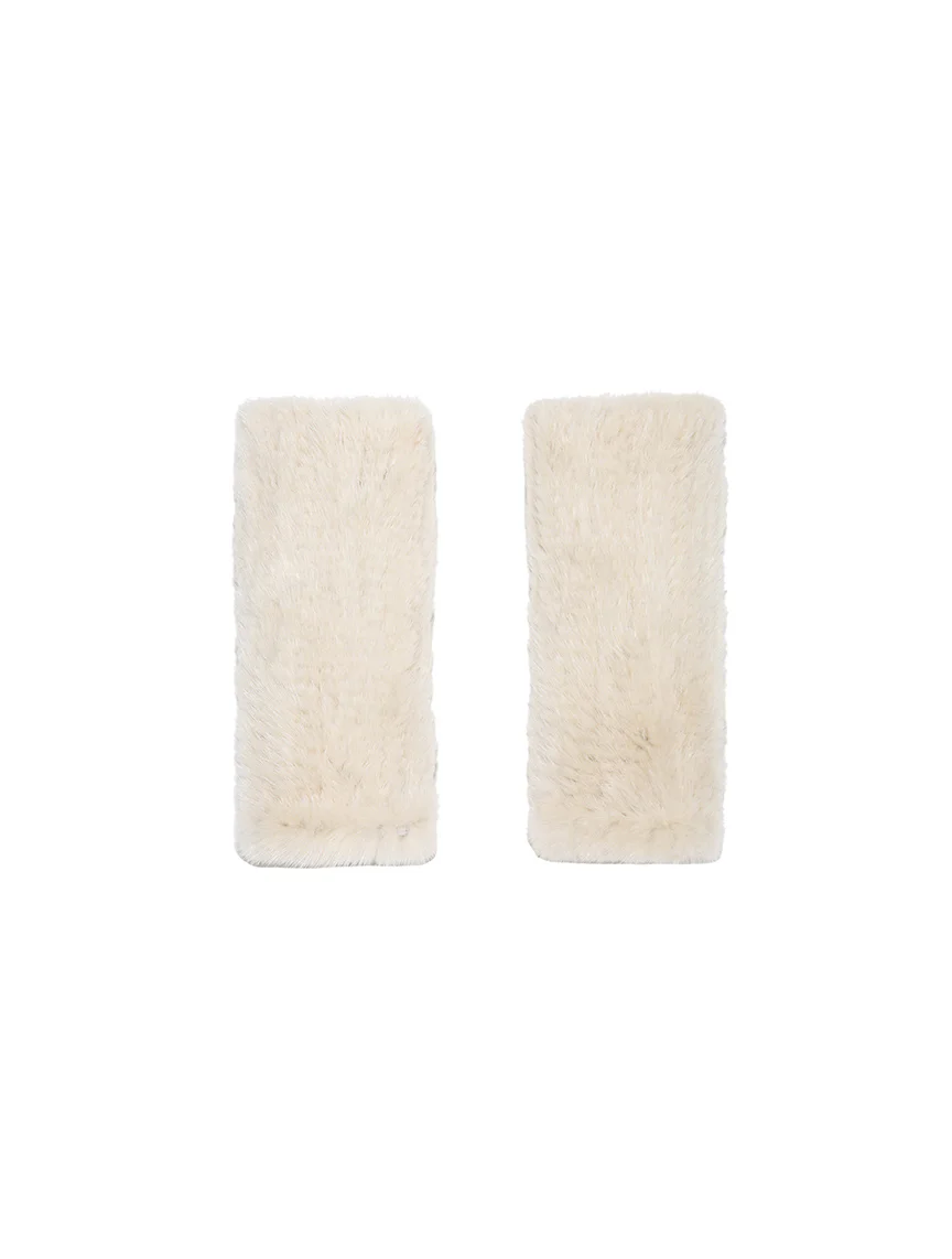The Short Mink Knitted Fingerless Fur Gloves - Image 3